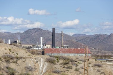 Miami Arizona 'daki büyük bir maden ocağı için maden işletme binası