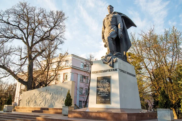 Krasnodar merkezi şehrin nazy kuvvetlerinden liberator asker Anıtı