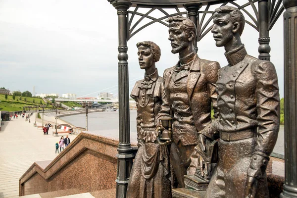 Heykel öğrenciler XIX yüzyılda Tumen city, Rusya Federasyonu