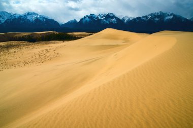 Chara Sands - Sibirya kalbinde bir çölde