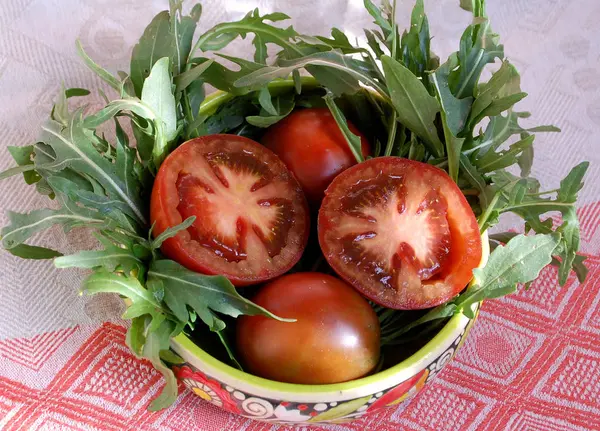 Barevná rajčata a ovoce — Stock fotografie