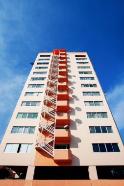 uydu çanağı duvar inşa yüksek artış