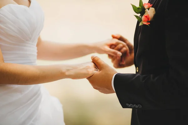 Happy newlywed bride and groom at wedding — Stock Photo, Image