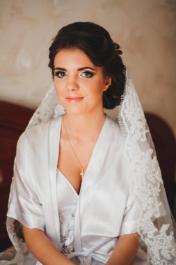 mutlu gelin sabah. Gelin hazırlanıyor.