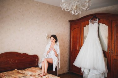 mutlu gelin sabah. Gelin hazırlanıyor.