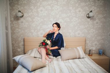 mutlu gelin sabah. Gelin hazırlanıyor.