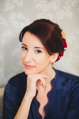 mutlu gelin sabah. Gelin hazırlanıyor.