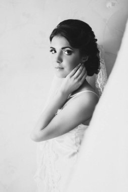 mutlu gelin sabah. Gelin hazırlanıyor.