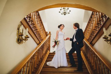 Mutlu gelin ve damat düğünlerinde