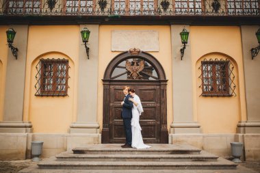 Mutlu gelin ve damat düğünlerinde