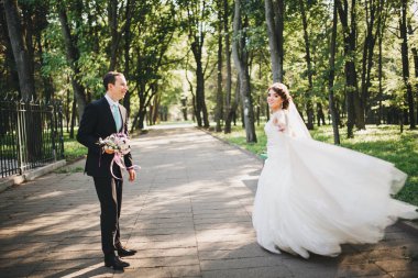 Gelin ve Damat Düğün içinde çift