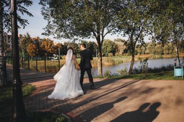 Mutlu gelin ve damat düğünlerinde