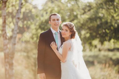 Mutlu gelin ve damat düğünlerinde