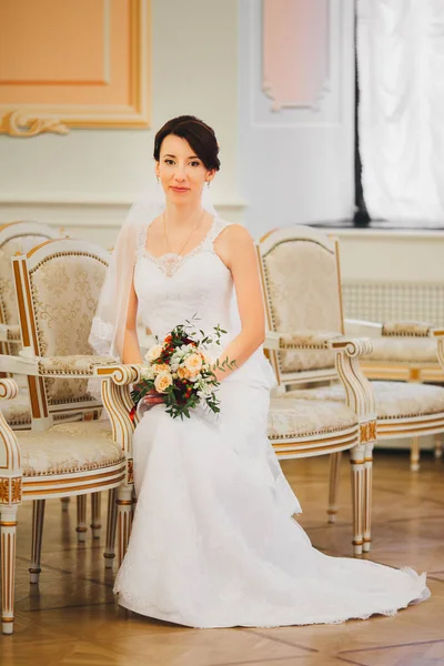 Retrato de novia hermosa — Foto de Stock