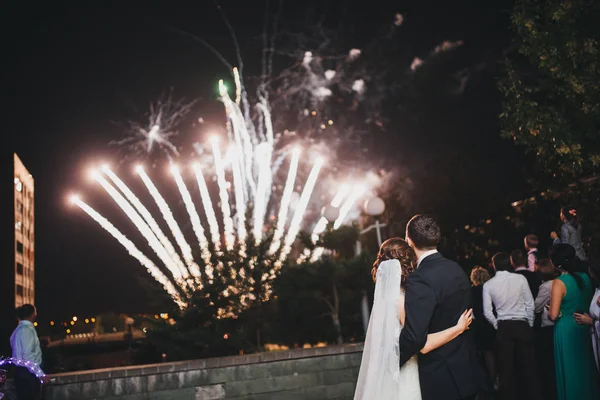 Brautpaar bei der Hochzeit — Stockfoto