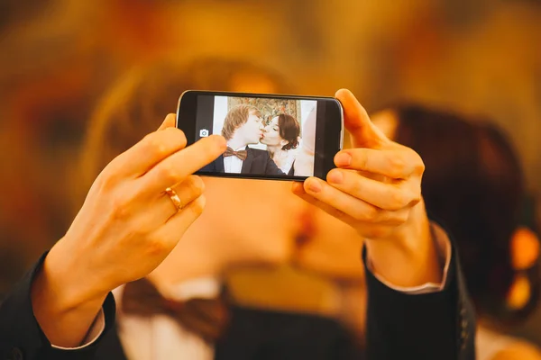 Coppia in matrimonio gli sposi — Foto Stock