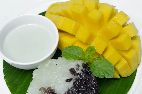 Czarno-biały, lepki ryż z mango — Zdjęcie stockowe