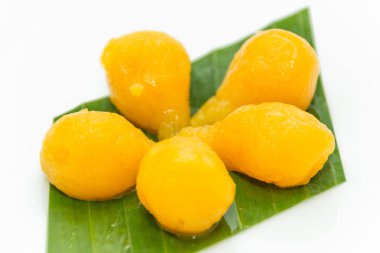 Tay tatlı yumurta boyunduruğu şurup