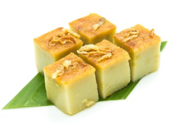 Tay tatlı yapılmış yumurta ve Hindistan cevizi sütü