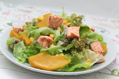 hidroponic ile Somon salata