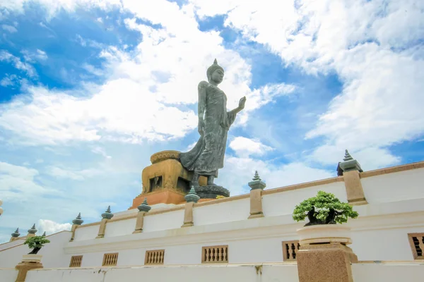 Phuttamonthon est un parc bouddhiste de la province de Nakhon Pathom en Thaïlande. — Photo