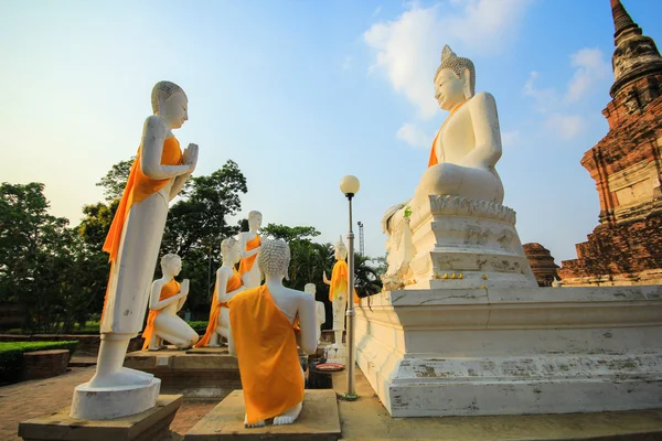 Socha Buddhy ve Wat Yai Chai Mongkol. Ayuttaya, Thajsko — Stock fotografie