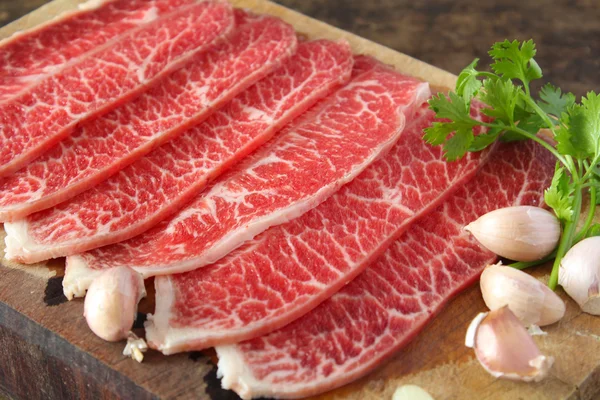 Przesuń uchwyt wołowiny przygotowania do gotowania — Zdjęcie stockowe