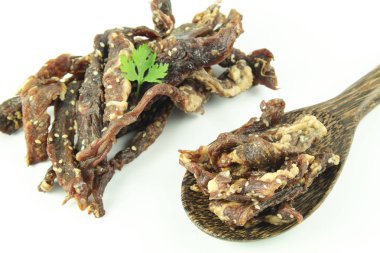 kurutulmuş sığır - ev yapımı kuru baharatlı et iyileştirdi.