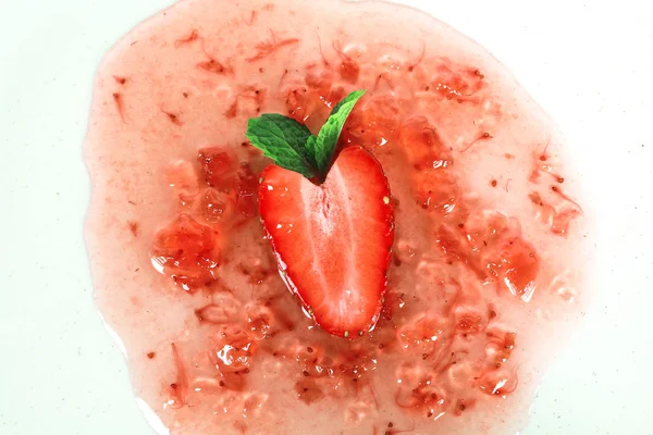 Fresh strawberry jam and fresh strawberry like as a heart — Stock Photo, Image