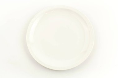 Beyaz tabak kaşık ve çatal ile beyaz arka plan dekorasyon