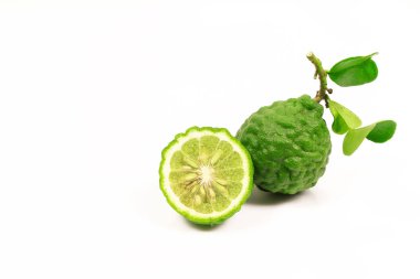 Güney Afrika'da bir kabile kireç ve Güney Afrika'da bir kabile kireç yaprak beyaz arka plan üzerinde