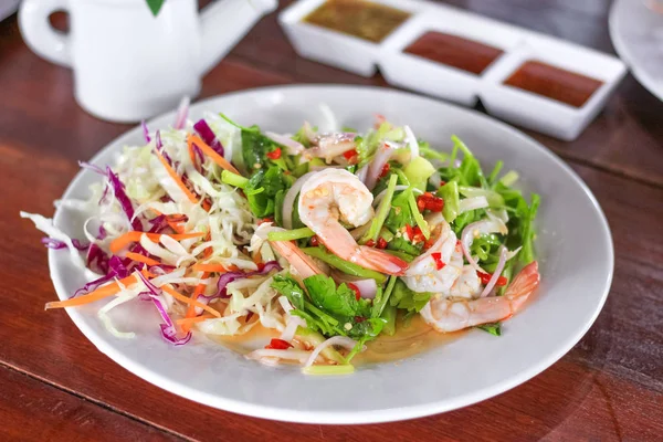 Chinese kale spicy salad with fresh shrimp — Stock Photo, Image