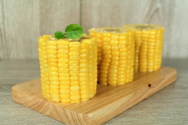 Yellow sweet corn isolated on white background — Stock Photo, Image