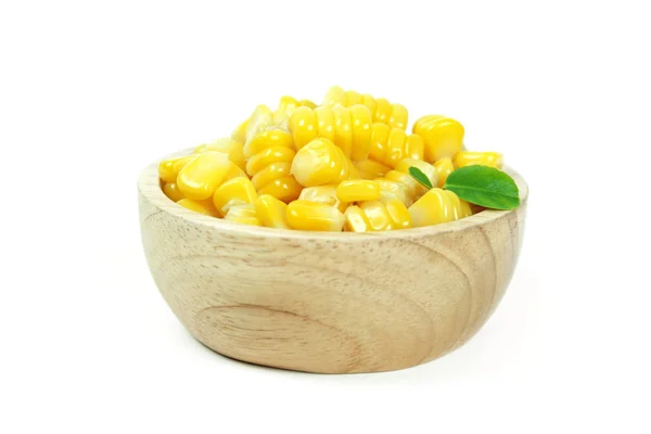 Maíz dulce amarillo aislado sobre fondo blanco — Foto de Stock