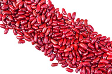 Beyaz zemin üzerine kırmızı börülce izole