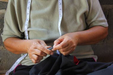Kadınlar dikiş, aşiret elbise, Phuthai elbise