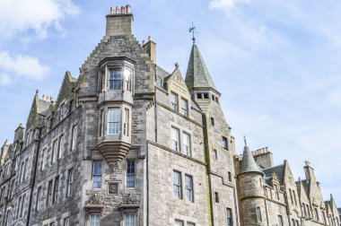 Edinburgh, İngiltere - Nisan 06 - Hystoric bina Edinburgh yakınındaki