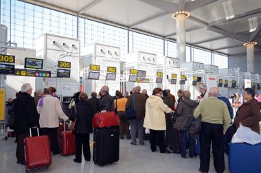 Terminal 3 check-in salonu, Malaga Havaalanı, Malaga.