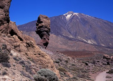 Roque Cinchado ve Mount Teide, Las Canadas Milli Parkı, Tenerife.