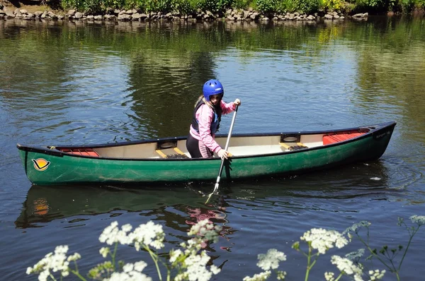 Canoeist на річці ручні, Tamworth. — стокове фото