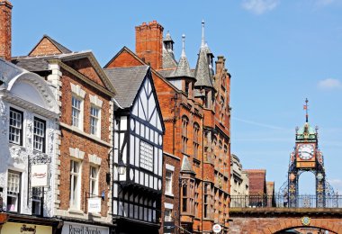 Eastgate Saat 1899 yılında Kraliçe Victoria elmas yıldönümünü kutlamak için 1899 yılında dikildi, Chester.