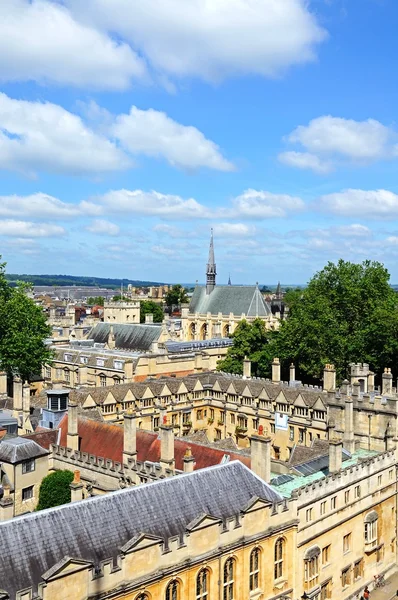 Vista elevada do Brasenose College visto da igreja universitária de St Mary Spire, Oxford . — Fotografia de Stock