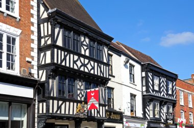 High Street boyunca Tudor binaları, Tewkesbury.