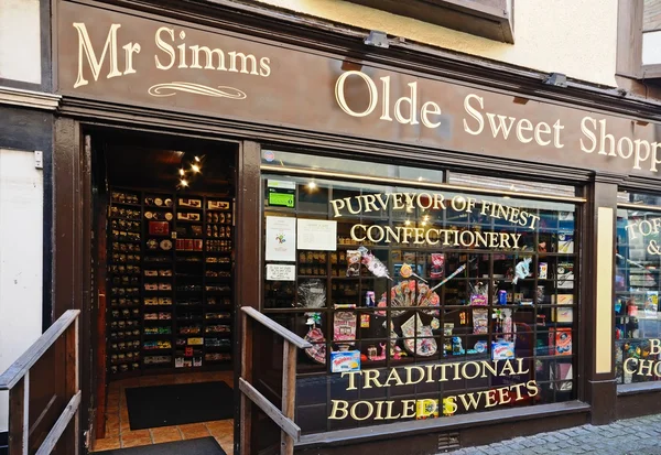 De heer Simms Olde Sweet Shoppe in het centrum van de stad, Stafford. — Stockfoto