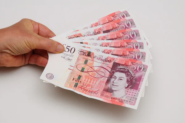 El altı İngiliz sterlin elli pound notlar tutan, İngiltere.