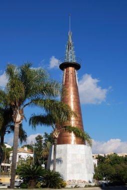 Bakır Dikilitaş Plaza Monsenor Rodrigo Bocanegra, Marbella, İspanya.