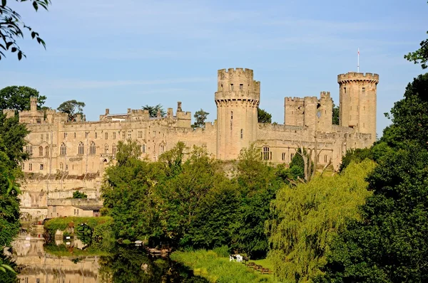 Vista do castelo de Warwick e do rio Avon, Warwick . — Fotografia de Stock