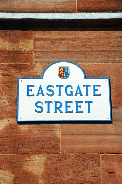 Eastgate straat teken op een muur, Chester, Verenigd Koninkrijk. — Stockfoto