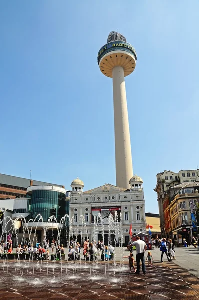 Radio City Tower também conhecida como St Johns Beacon Viewing Gallery vista da Williamson Square, Liverpool, Reino Unido . — Fotografia de Stock