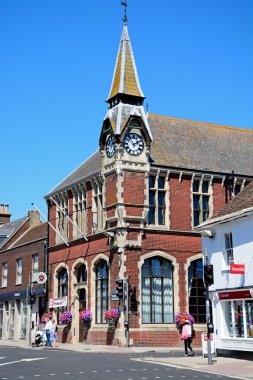 Görünüm Victorian Belediye Binası şehir merkezinde Wareham, İngiltere.